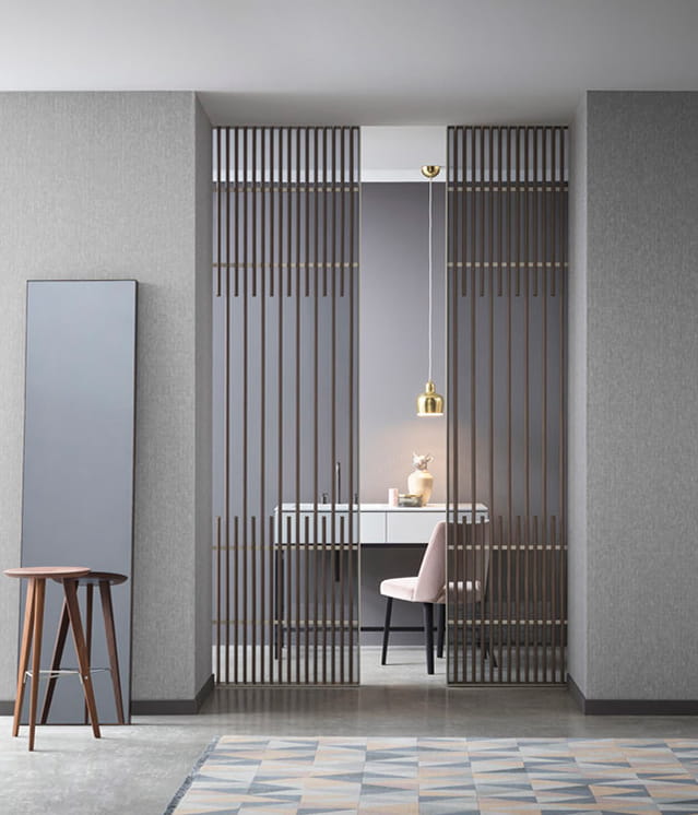Interni-onesti-lualdi-puerta-cristal-koan