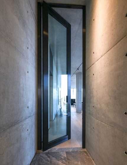 Interni-onesti-oikos-nova-puertas-blindadas-eje-vertical-06
