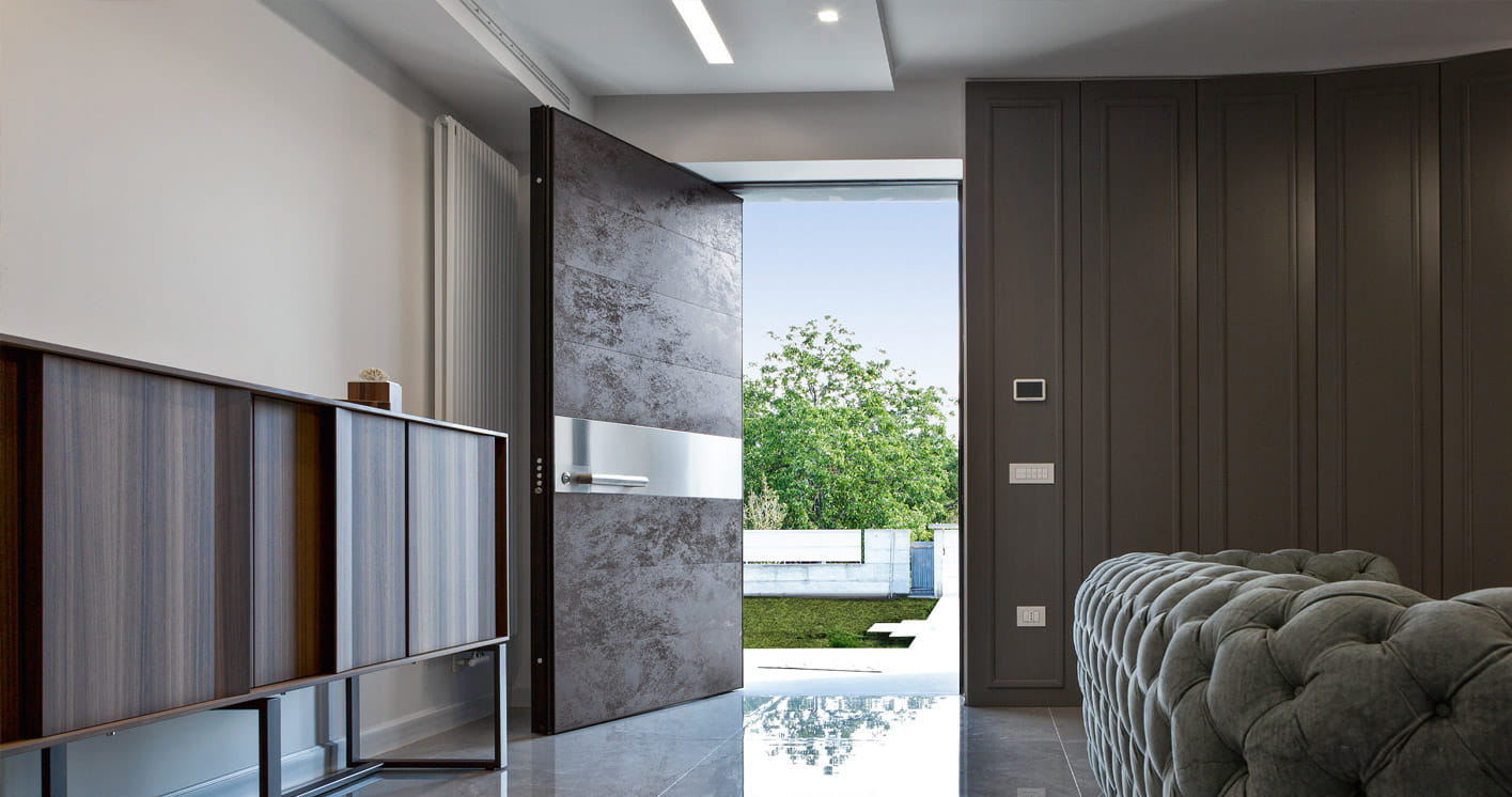 Interni-onesti-oikos-synua-puertas-blindadas-grandes-dimensiones-pivote-vertical-04