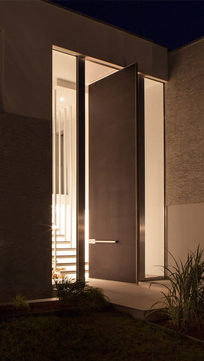 secreto-oikos-puertas-de-seguridad-altura-sin-limites-interni-onesti-02-mobile